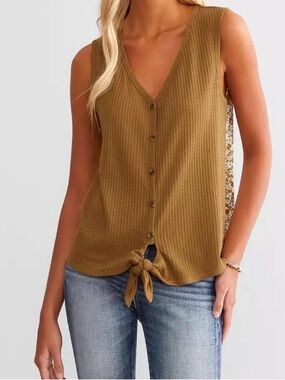 Daytrip “dijion” color Front Tie V-Neck Tank